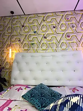 MelanyyJhonson15 online show from 05.27.26