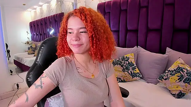 avrilwaynee online show from 11.20.25