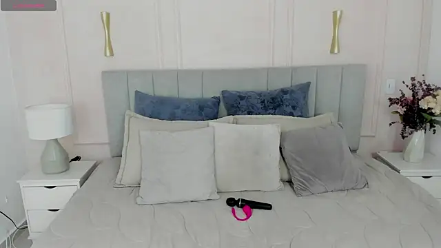 Dulce emi online show from 04.17.26