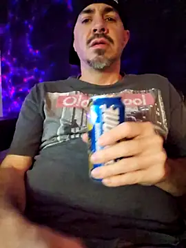 Snapshot of wilburydeznutz chatting on 11.15.25 wilburydeznutz online show from 11.15.25