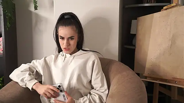 Snapshot of AngelWegge chatting on 11.18.25 AngelWegge online show from 11.18.25