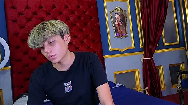 Snapshot of nathan_bell chatting on 11.13.25 nathan bell online show from 11.13.25