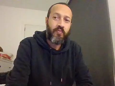 Snapshot of Torvison27 chatting on 11.22.25 Torvison27 online show from 11.22.25