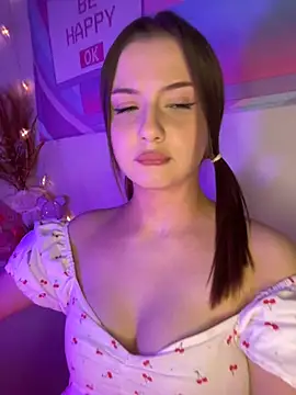 Snapshot of LoKIRAve chatting on 12.14.25 LoKIRAve online show from 12.14.25