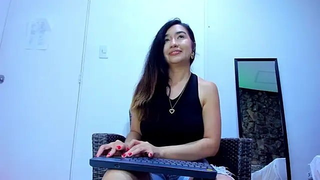 VictoriaRouge  online show from 04.01.26