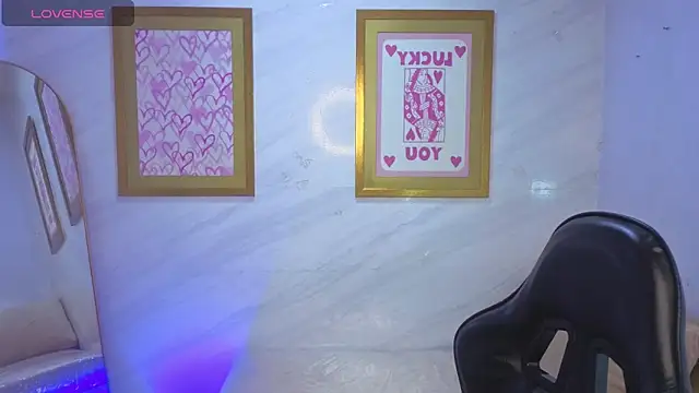 Evy Luxx v online show from 03.21.26