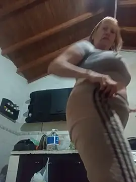 Snapshot of SexyMilf1211 chatting on 05.25.26 SexyMilf1211 online show from 05.25.26