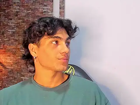 MattFiore online show from 12.14.25