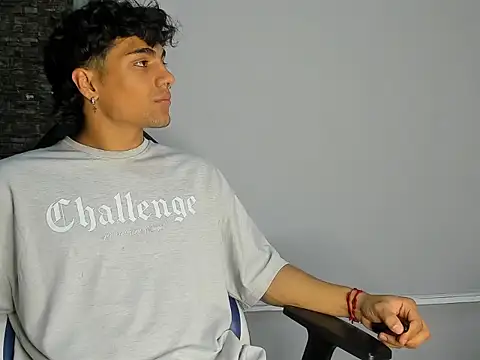 MattFiore online show from 01.12.26