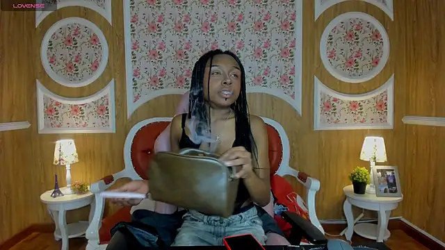 Midnight Bluee online show from 12.16.25