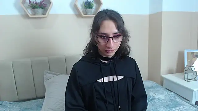 Charlothe 7 online show from 04.18.26