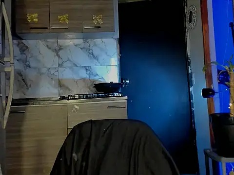 aprille15 online show from 04.19.26