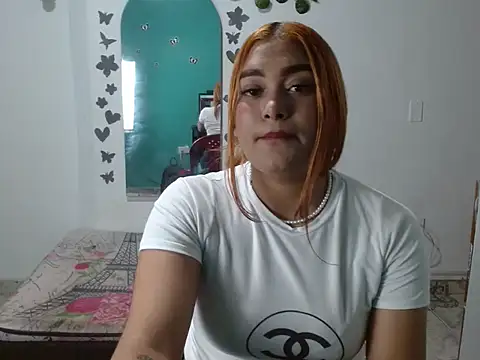 Snapshot of sweetaliice chatting on 11.19.25 sweetaliice online show from 11.19.25