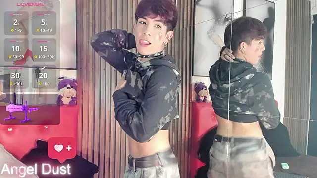 Snapshot of Angeldust19 chatting on 01.17.26 Angeldust19 online show from 01.17.26