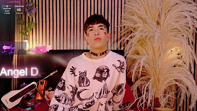 Snapshot of Angeldust19 chatting on 02.15.26 Angeldust19 online show from 02.15.26