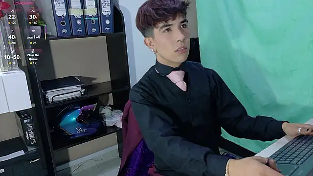 Snapshot of Angeldust19 chatting on 02.20.26 Angeldust19 online show from 02.20.26