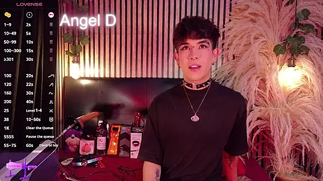 Snapshot of Angeldust19 chatting on 03.01.26 Angeldust19 online show from 03.01.26