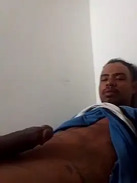 Snapshot of morenoosafado18cm chatting on 11.20.25 morenoosafado18cm online show from 11.20.25