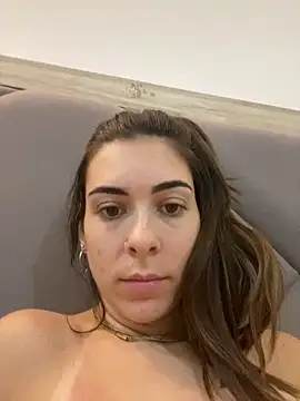 Snapshot of fer-nanda chatting on 02.22.26 fer-nanda online show from 02.22.26