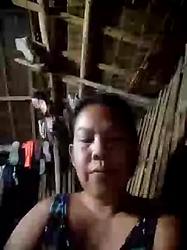 Snapshot of Milky_juicycum chatting on 11.28.25 Milky juicycum online show from 11.28.25