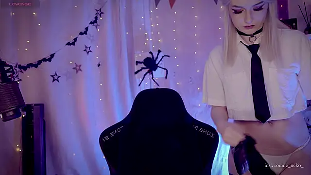 vronnier online show from 11.25.25