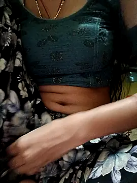 Snapshot of Miss_Nidhi89 chatting on 11.14.25 Miss Nidhi89 online show from 11.14.25