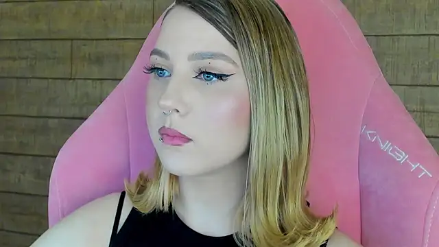 TinnaBurton online show from 03.11.26