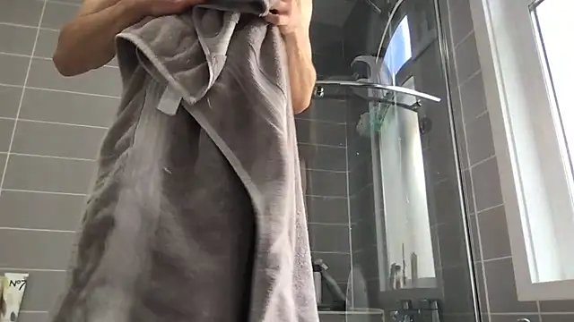 boyinsocks online show from 04.28.26