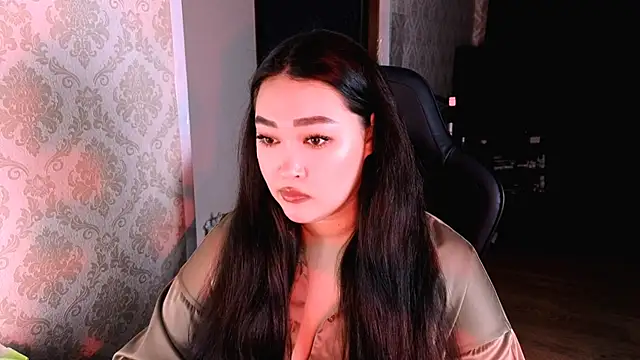 Emma Uilson online show from 01.10.26