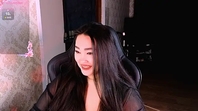 Emma Uilson online show from 03.05.26