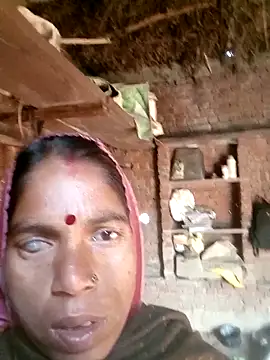 Snapshot of Savina_baby chatting on 12.16.25 Savina baby online show from 12.16.25