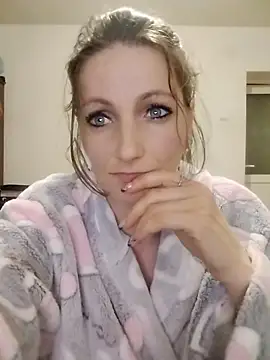 CrazyMaya39 online show from 04.18.26