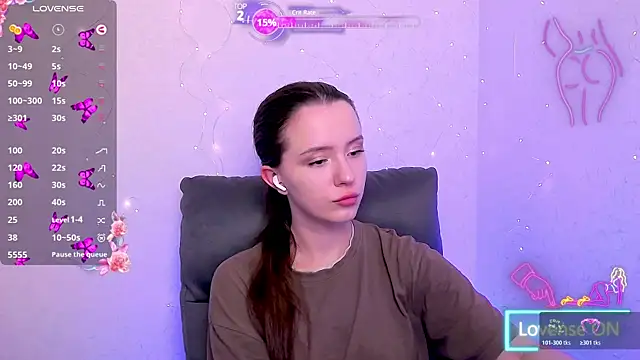 Snapshot of BellaVelure6767 chatting on 05.23.26 BellaVelure6767 online show from 05.23.26