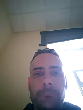 Gregorywhitelegs online show from 03.11.26