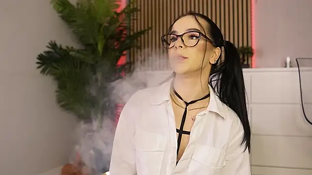 Miss Denisse online show from 12.02.25