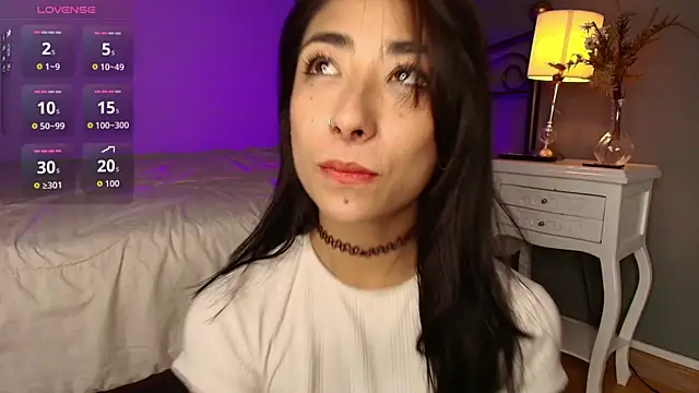 AmbarOishi   online show from 02.26.26