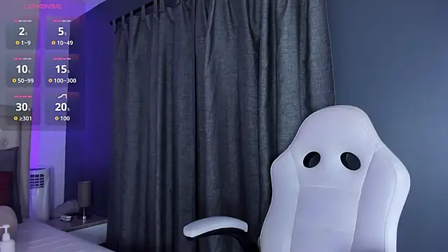 Snapshot of violeta_santanna chatting on 12.13.25 violeta santanna online show from 12.13.25