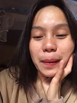 Trangbabylove online show from 12.18.25