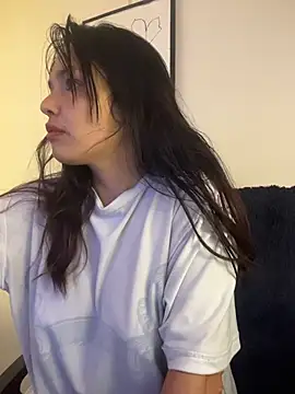 LaraDanverss online show from 04.02.26