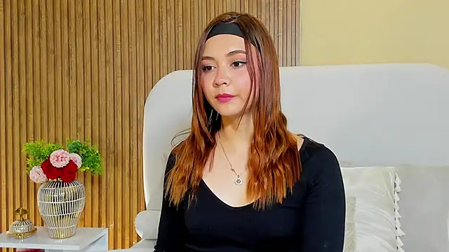 LondraBlush online show from 04.08.26