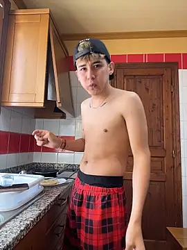 Noah21  online show from 12.22.25