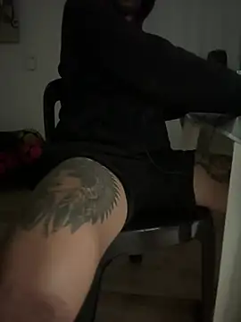 Snapshot of loveSquirtme chatting on 07.19.26 loveSquirtme online show from 07.19.26