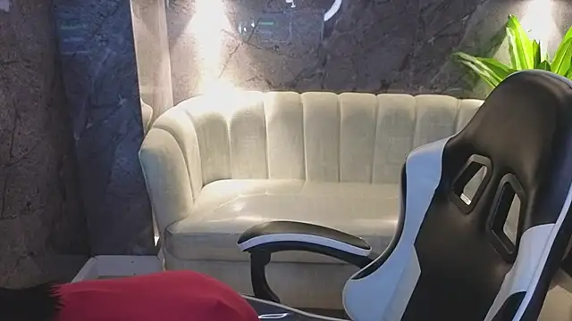 Emily Tx  online show from 12.05.25