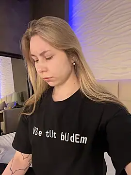 -SaraBlack- online show from 04.18.26