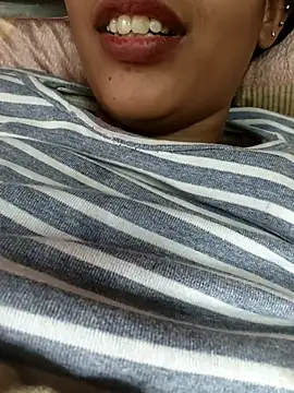 Hena 06 online show from 12.20.25