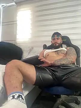 lucassimons1 online show from 03.10.26