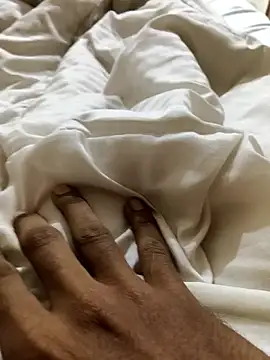 Snapshot of DesiAnita3693 chatting on 11.18.25 DesiAnita3693 online show from 11.18.25