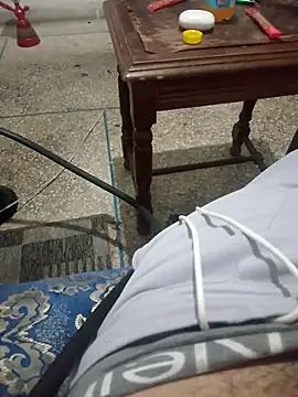 achraf1997Dial online show from 11.17.25