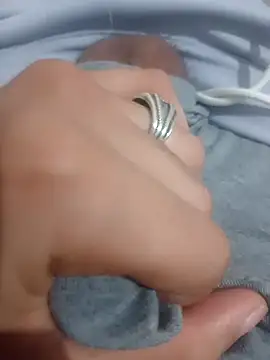 achraf1997Dial online show from 11.18.25