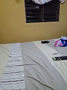 Snapshot of skinnyrox chatting on 06.05.26 skinnyrox online show from 06.05.26
